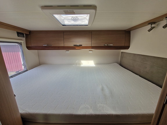 Adria Matrix Axess M 680 SP, 148hk, 2012 14 of 21