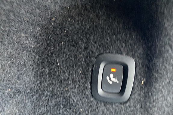 Volvo XC60 16 of 29