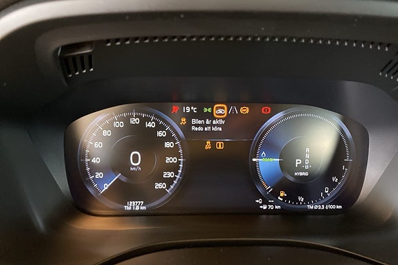 Volvo XC60 21 of 29