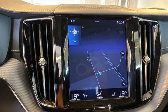 Volvo XC60 25 of 29