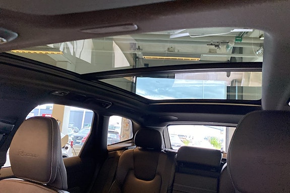 Volvo XC60 20 of 29