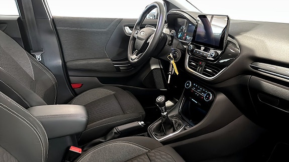 Ford Puma 3 of 5