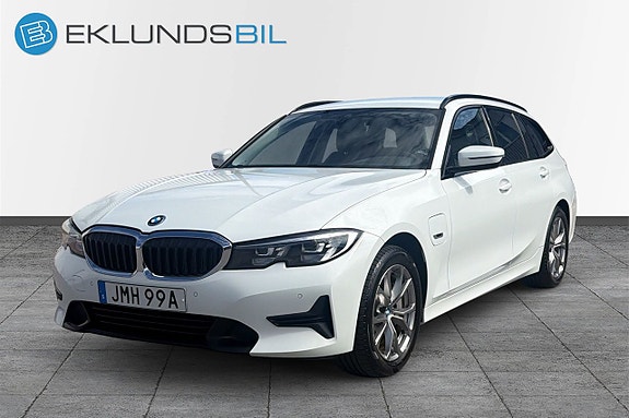 BMW 330e