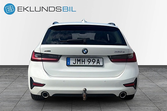BMW 330e 7 of 18