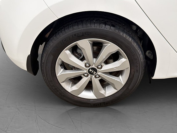 Kia Rio 28 of 29
