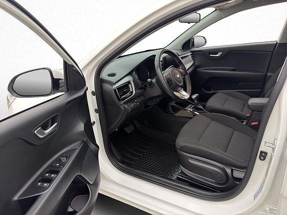Kia Rio 10 of 29
