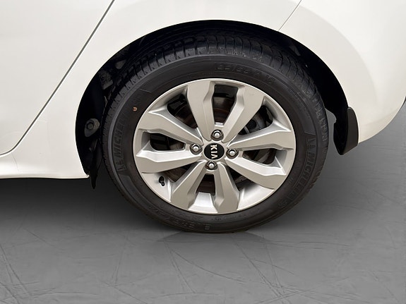 Kia Rio 27 of 29