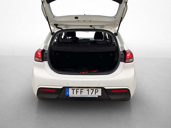 Kia Rio 25 of 29
