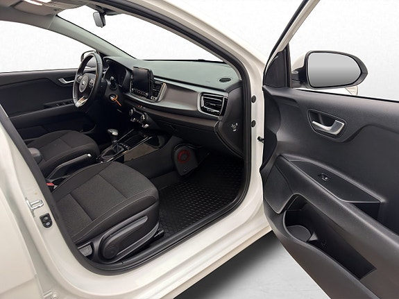 Kia Rio 23 of 29