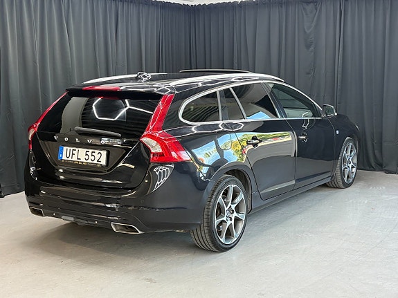 Volvo V60 4 of 5