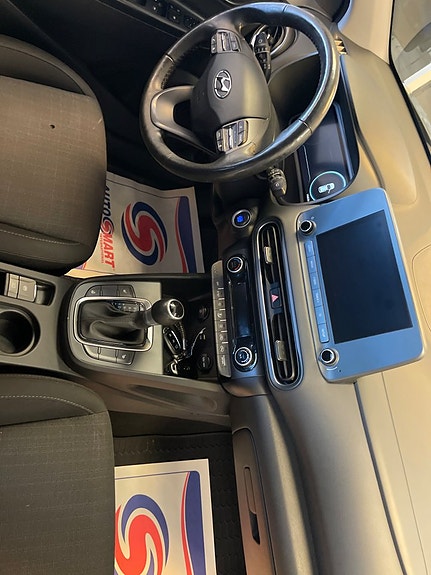 Hyundai Kona 6 of 8