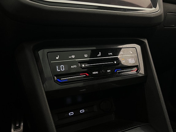 Volkswagen Tiguan 25 of 30