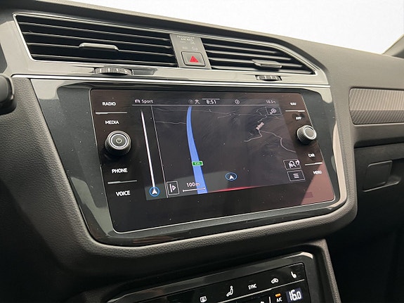 Volkswagen Tiguan 22 of 30
