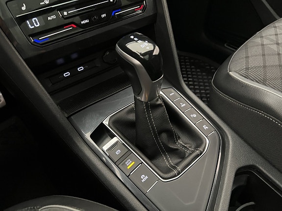 Volkswagen Tiguan 26 of 30