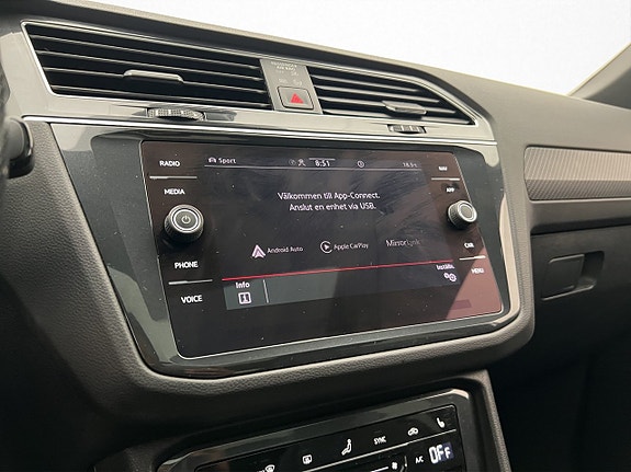 Volkswagen Tiguan 23 of 30