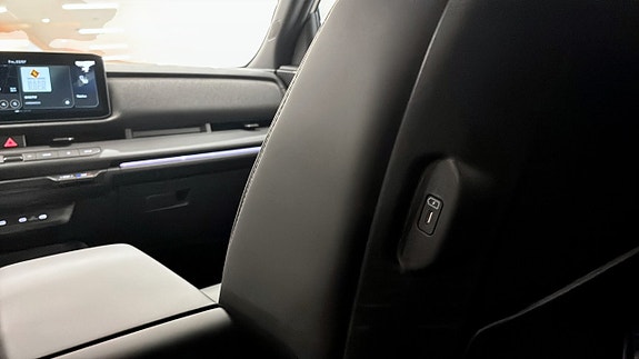 Kia Seltos 15 of 17