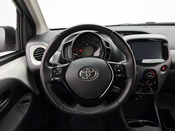 Toyota Aygo 13 of 28