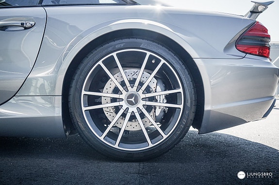 Mercedes-Benz SL65 9 of 22