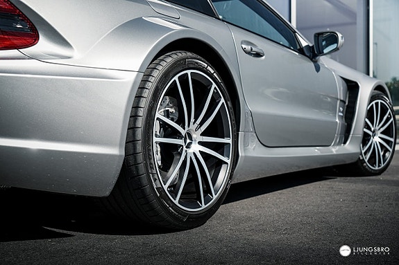 Mercedes-Benz SL65 4 of 22