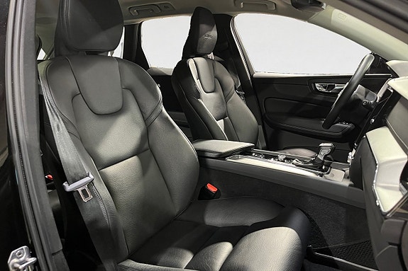 Volvo XC60 15 of 20