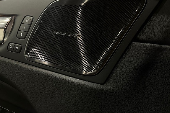 Volvo XC60 17 of 20