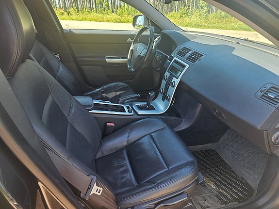 Volvo V50 5 of 5