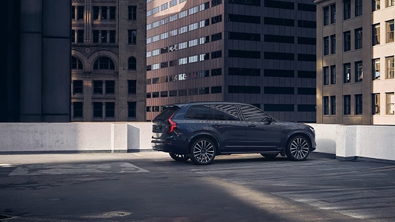 Volvo XC90 12 of 30