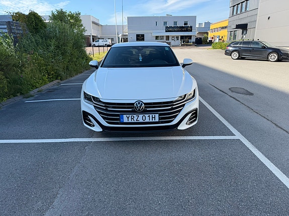 Volkswagen Arteon 2 of 5
