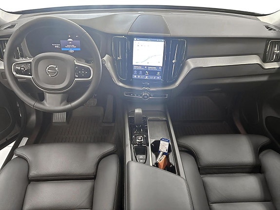 Volvo XC60 8 of 15