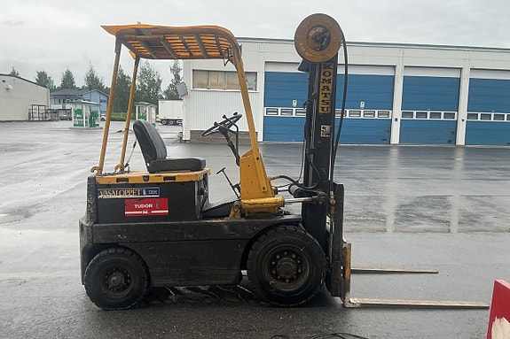 Komatsu FB20 Truck 8 of 23