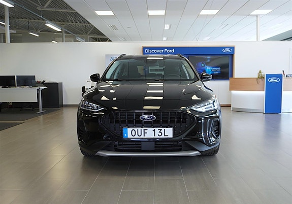Ford Focus 2 of 19