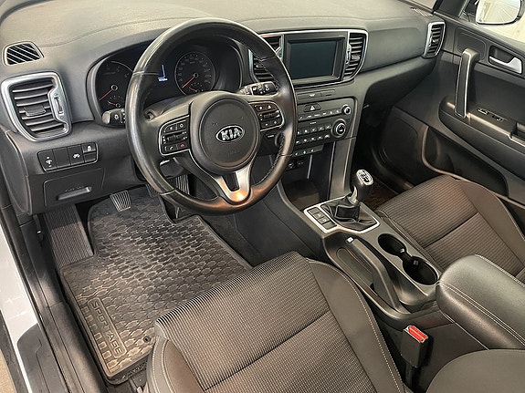 Kia Sportage 10 of 17