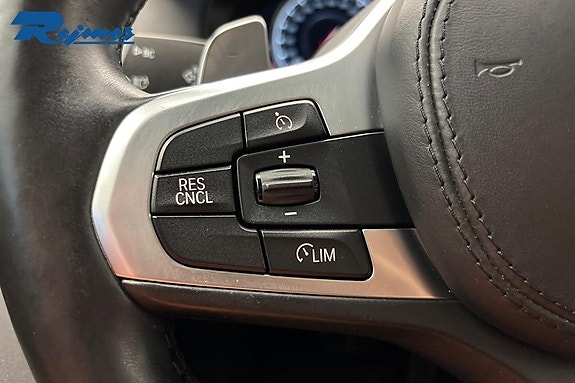 BMW 530i 15 of 23