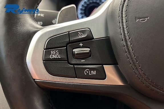 BMW 530i 15 of 23
