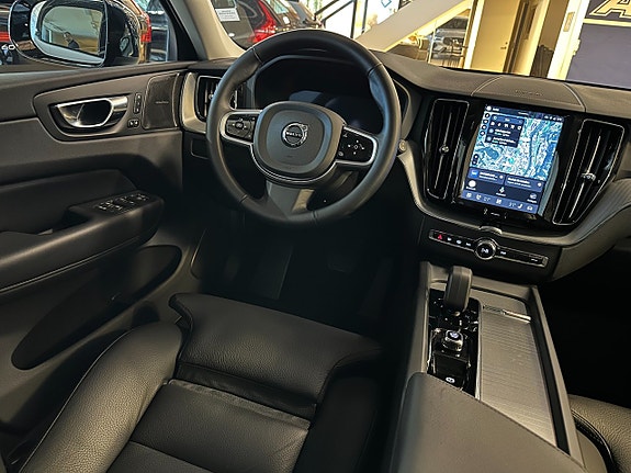 Volvo XC60 4 of 18