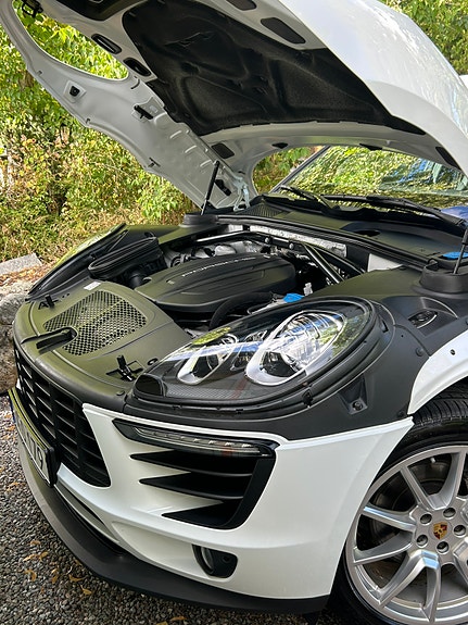 Porsche Macan 20 of 30