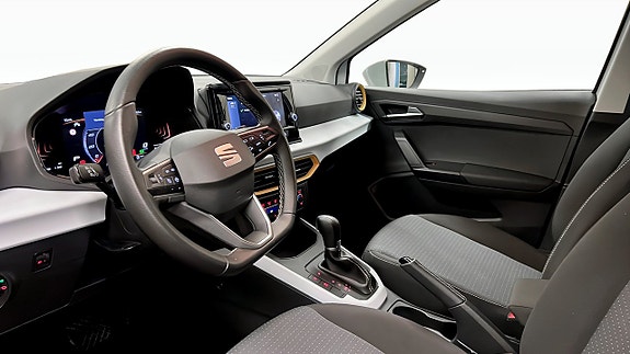 Seat Arona 7 of 18