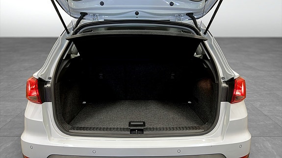 Seat Arona 12 of 18