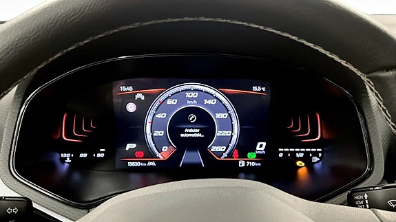 Seat Arona 17 of 18