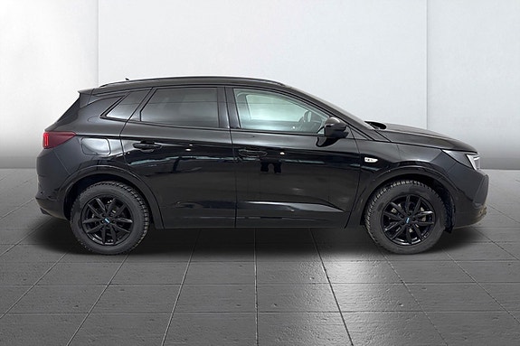 Opel Grandland 4 of 5