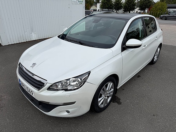 Peugeot 308 2 of 17