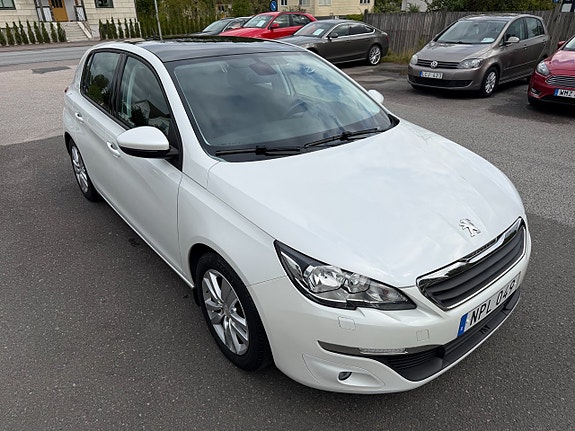 Peugeot 308 8 of 17