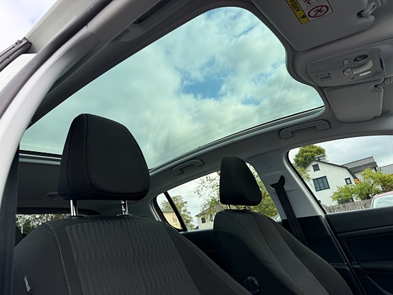 Peugeot 308 13 of 17