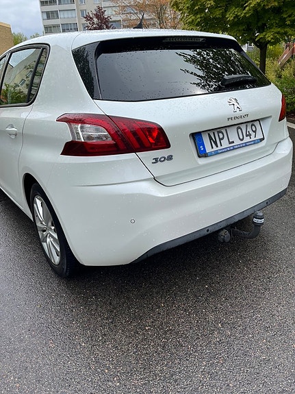 Peugeot 308 3 of 5