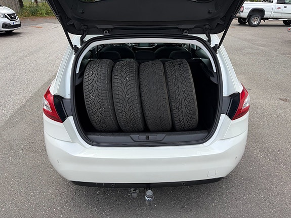 Peugeot 308 17 of 17