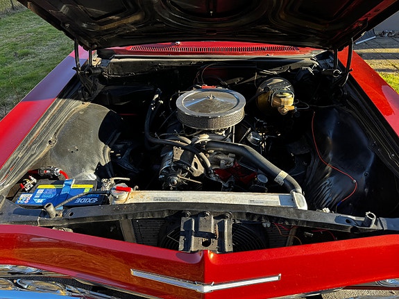 Chevrolet Impala 4 of 5