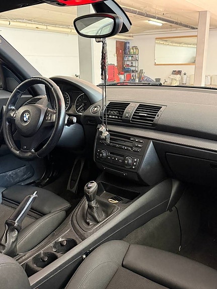 BMW 120i 5 of 5