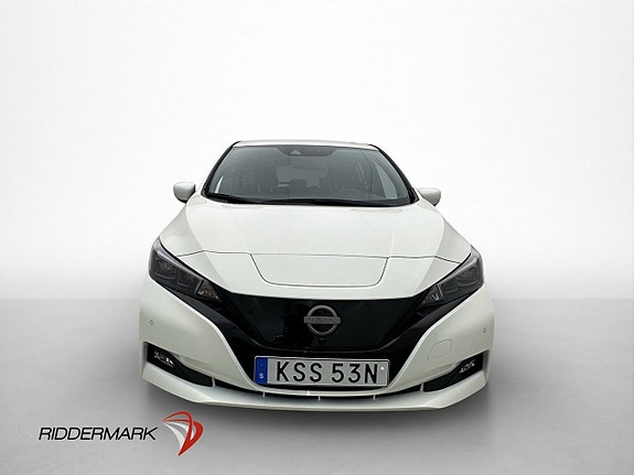 Nissan Leaf 3 of 5