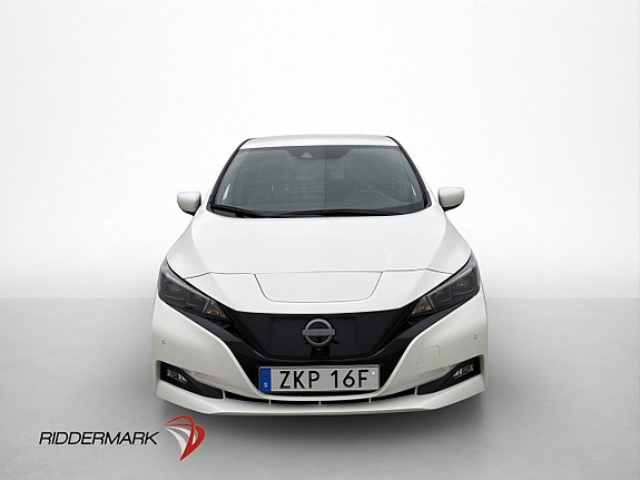 Nissan Leaf 3 of 5