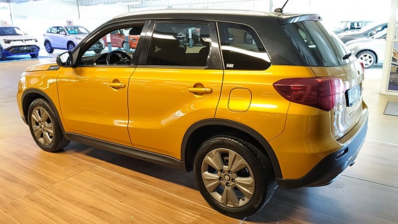 Suzuki Vitara 3 of 9